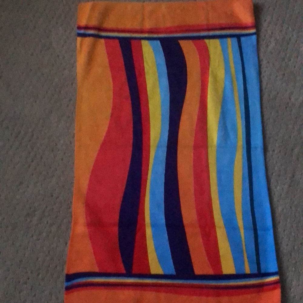 Two Microfiber Hand Towels - Picture 3 of 5